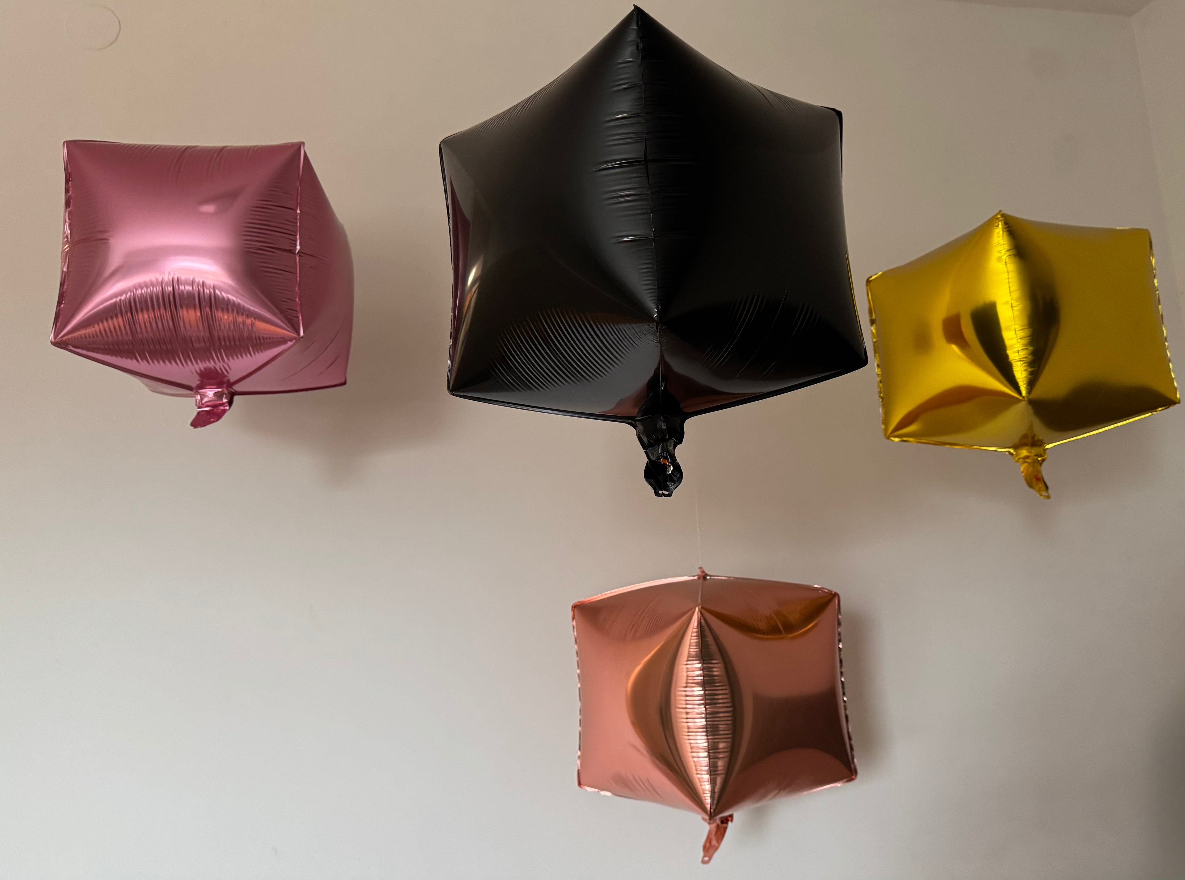 Kockasti folija balon 56cm - Prestige