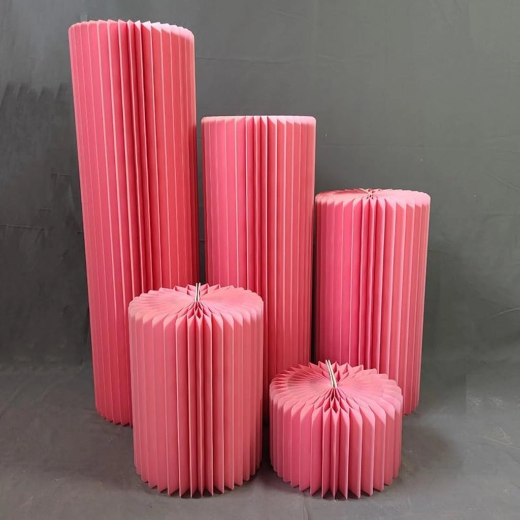 Roze origami sto za dečije rođendane